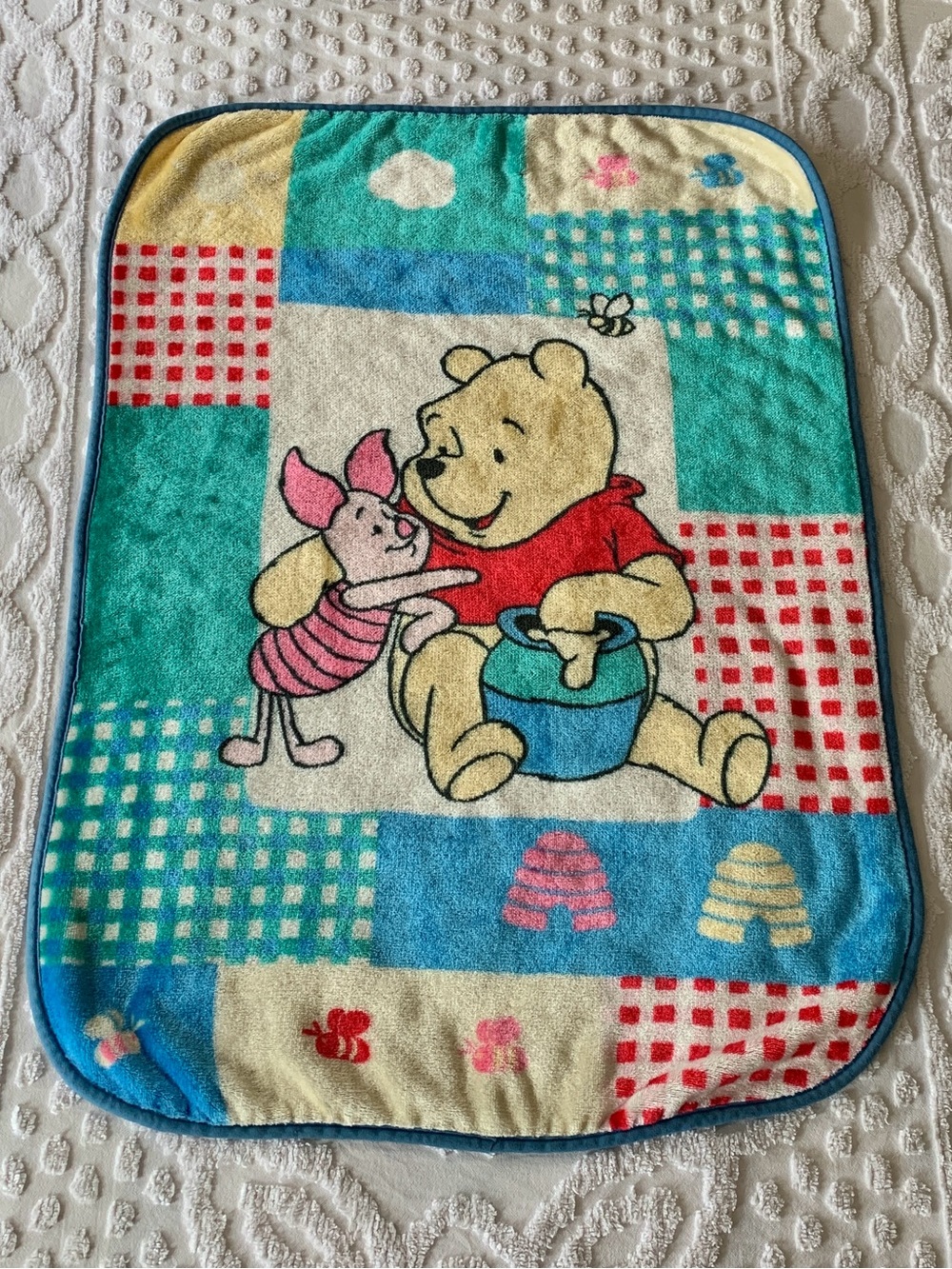 Disney Winnie the Pooh Bear & Piglet 90s Y2K Vintage Fuzzy Plush Blanket 30x42